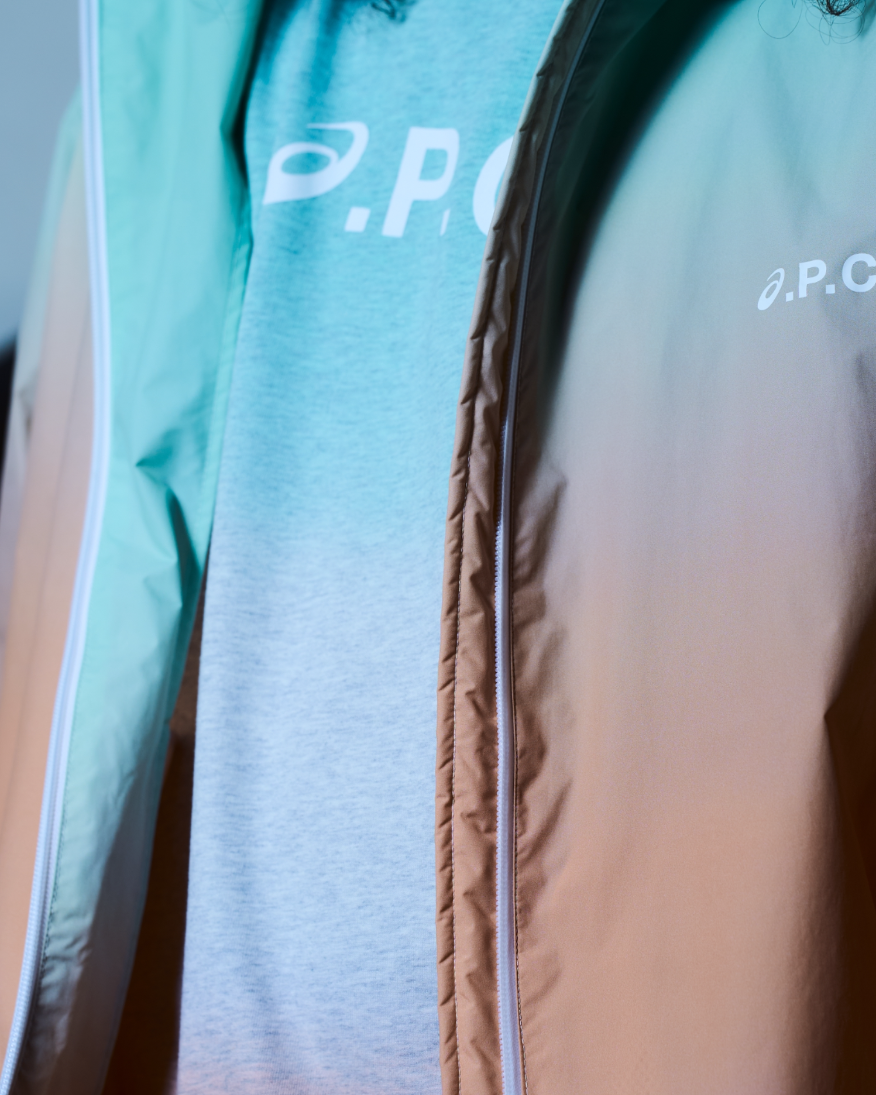 apc asics collab tshirt multicolore