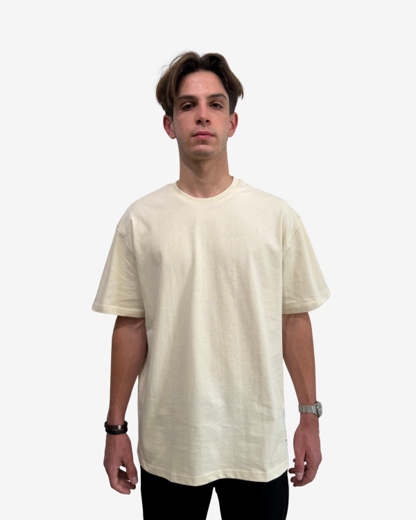 T-shirt Les Deux Danton ivory porté de face